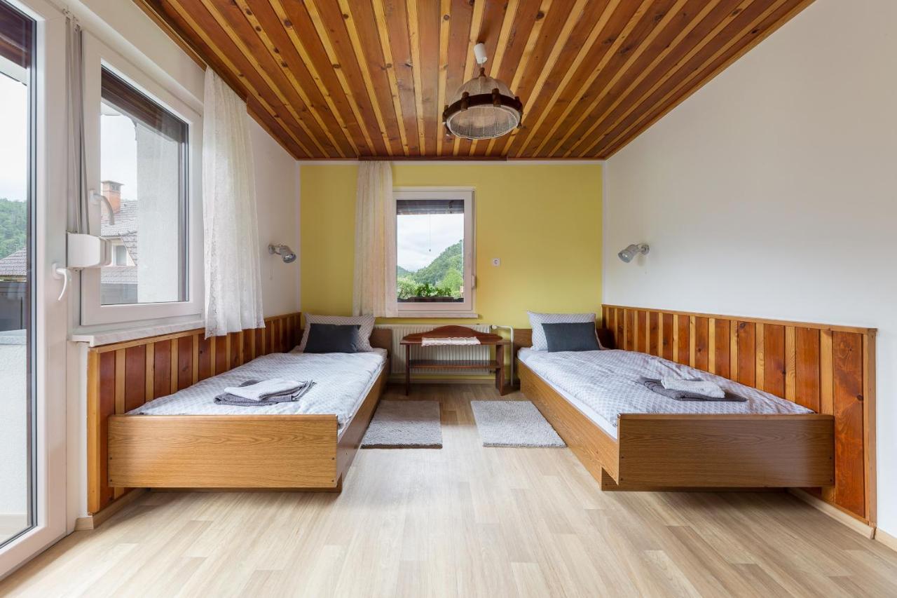 Apartmaji Rupnik Бохиньска-Быстрица Экстерьер фото